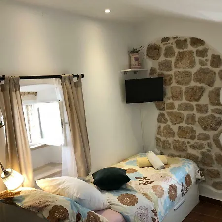 Elegant Leila Apartmán