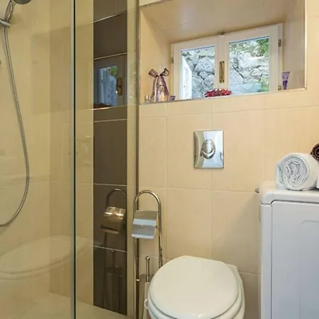 아파트 Elegant Leila