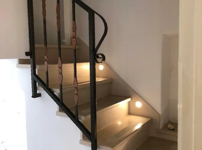 Elegant Leila Dubrovník