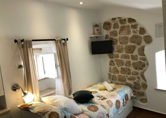 Elegant Leila Apartman