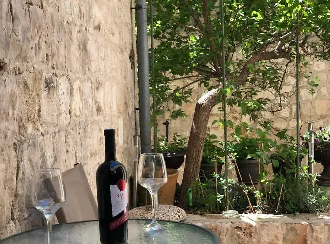 Apartman Elegant Leila *